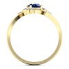 Suzannah - Złoty pierścionek z szafirem i diamentami